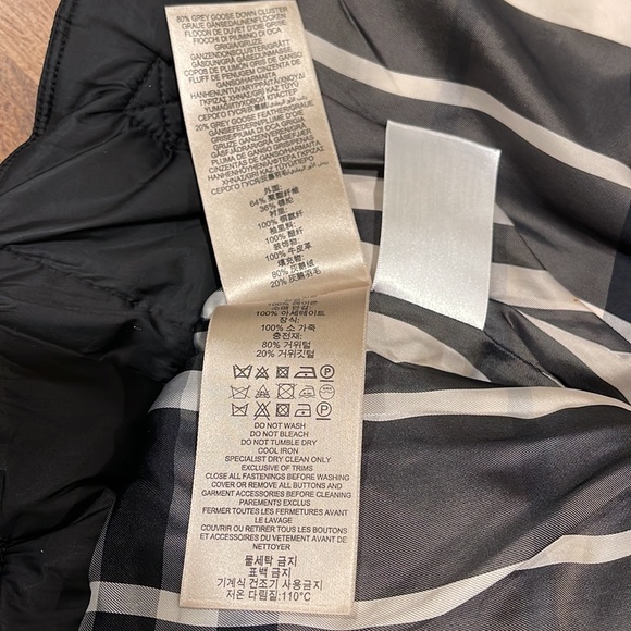 Stunning crop Burberry quilted and leather accents jacket - Picture 6 of 10